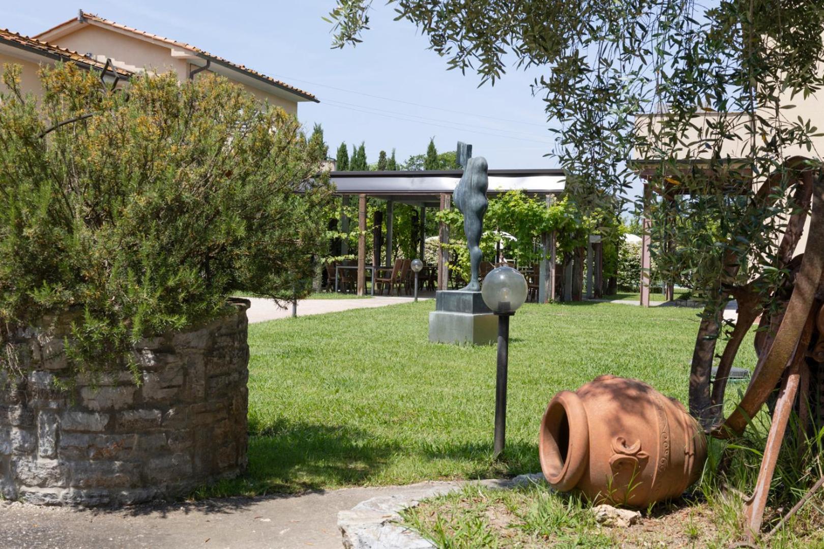 شقة Fattoria Il Giardo بيتراسانتا المظهر الخارجي الصورة